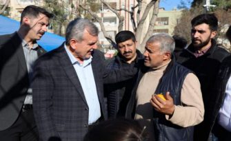 Başkan Beyazgül’den Depremzedelere Ziyaret