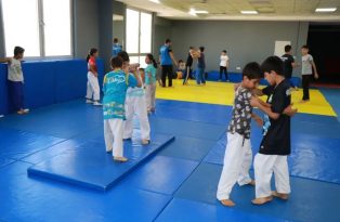 Haliliye’de Judo kursu ile çocuklar şampiyonluğa hazırlanıyor